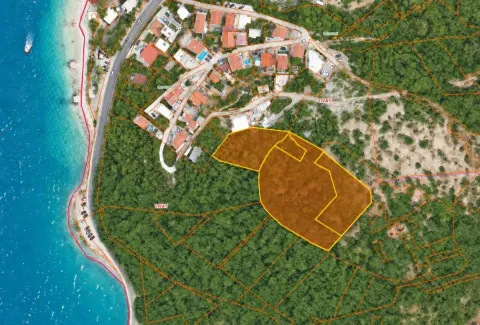 Katastarski plan sa označenom parcelom i okruženjem. - image 3