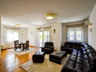 Rent, three bedroom apartment, 120m², City Kvart, Podgorica - image 19