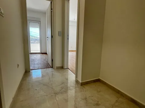 Sale, one bedroom apartment, 45m², Zabjelo, Podgorica - image 5