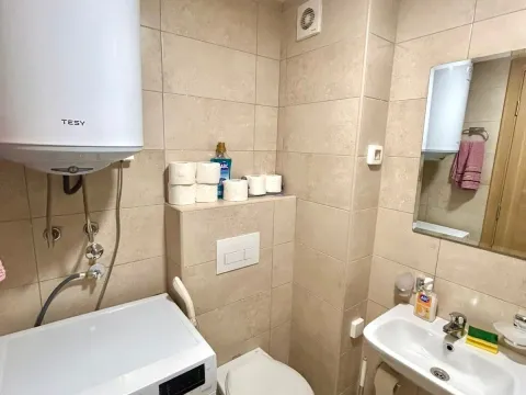 Rent, one bedroom apartment, 45m², Stari Aerodrom, Podgorica - image 10