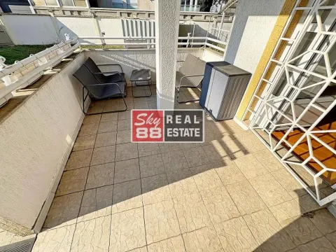 Izdavanje, četvorosoban stan, 130m², Senjak, Beograd - image 12