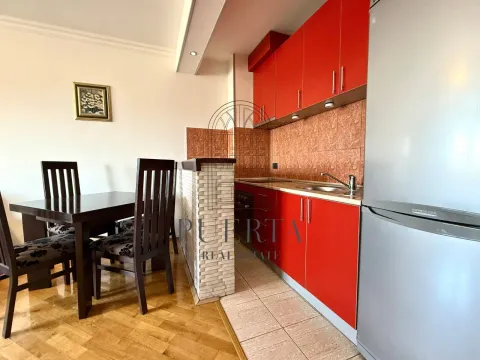 Izdavanje, jednosoban stan, 40m², Kod Big Fashion-a, Podgorica - image 4