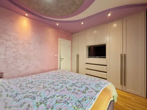 Prodaja, trosoban stan, 140m², Momišići, Podgorica - image 9