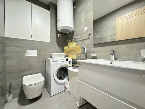 Izdavanje, dvosoban stan, 70m², Master Kvart, Podgorica - image 9