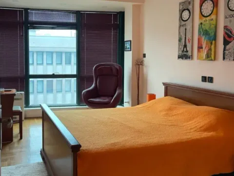 Izdavanje, dvosoban stan, 76m², Centar, Podgorica - image 6