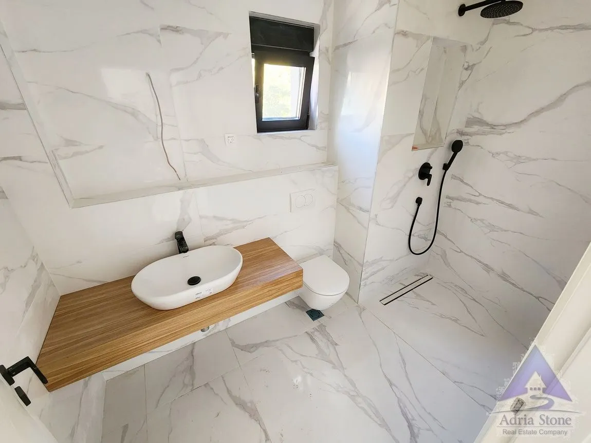 Sale, two bedroom apartment, 81m², Rafailovići, Budva