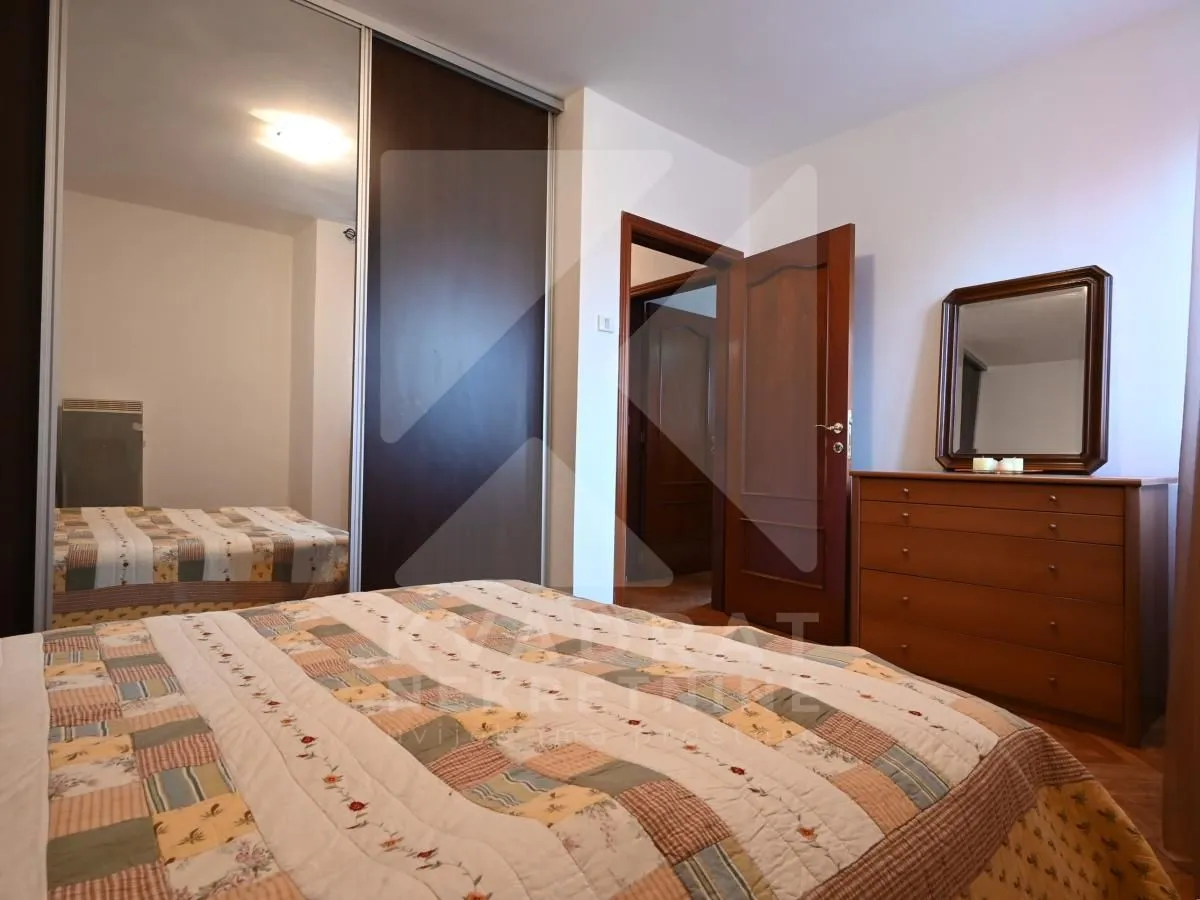 Rent, three bedroom apartment, 86m², Centar, Podgorica