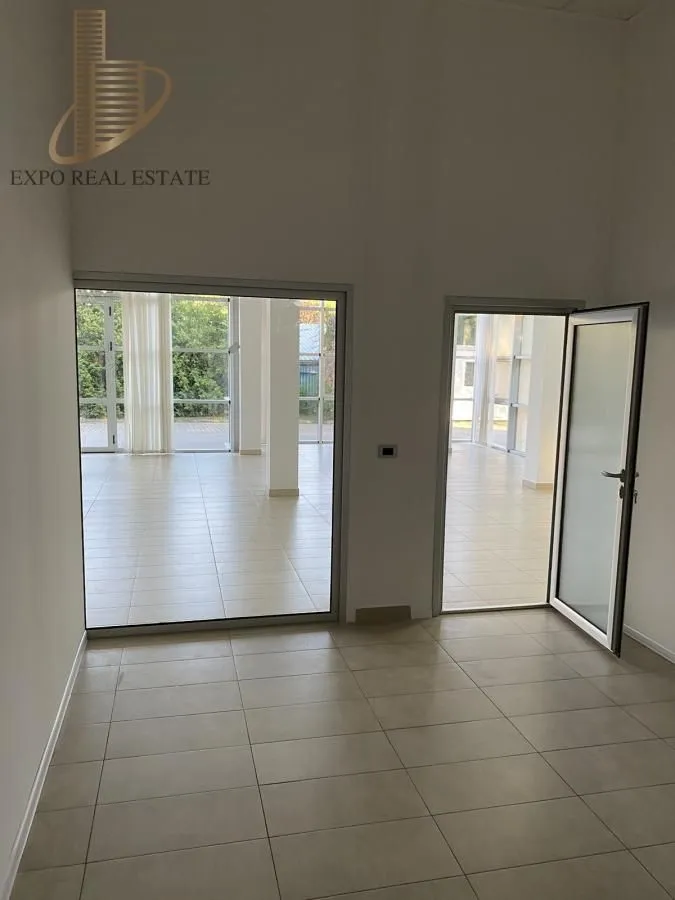 Rent, office space, 400m², Novo naselje, Novi Sad