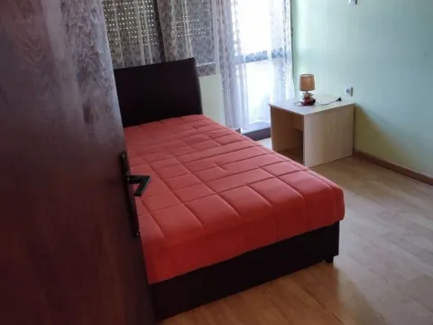 Izdavanje, dvosoban stan, 60m², Stari Aerodrom, Podgorica - image 5