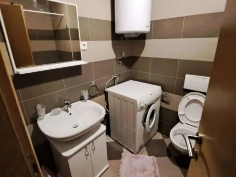 Izdavanje, stan, 30m², Tuški Put, Podgorica - image 6