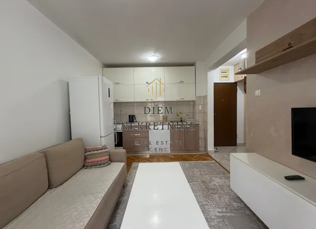 Izdavanje, jednosoban stan, 35m², Stari Aerodrom, Podgorica