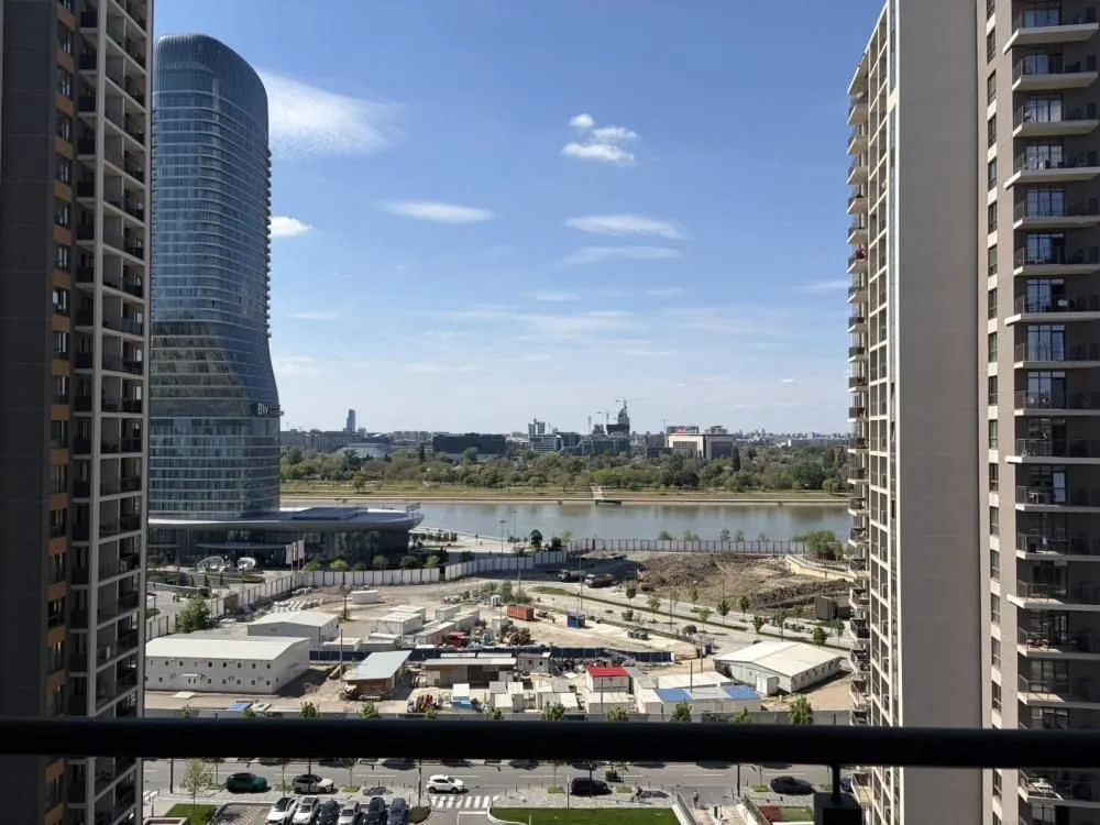 Izdavanje, dvosoban stan, 52m², Savski Venac, Beograd