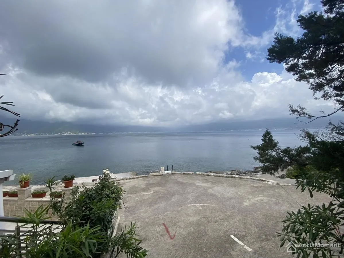 Prodaja, plac, 1100m², Krašići, Tivat