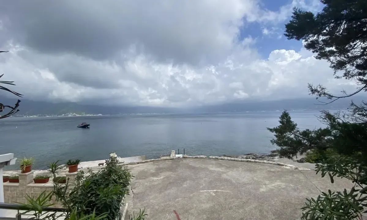 Prodaja, plac, 1100m², Krašići, Tivat