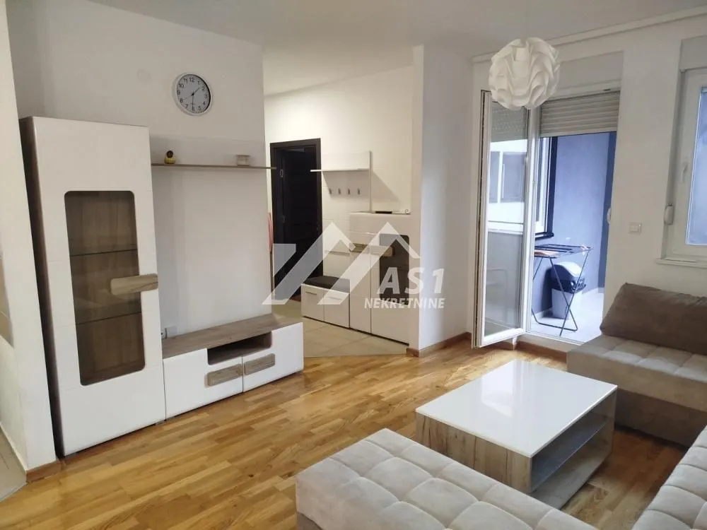 Izdavanje, dvosoban stan, 51m², Stari Majur, Petrovaradin