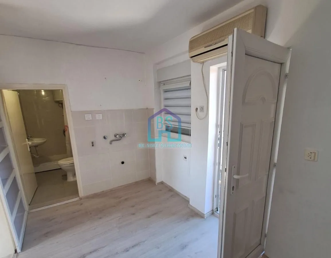 Prodaja, jednosoban stan, 29m², Podbara, Novi Sad Sve Podlokacije