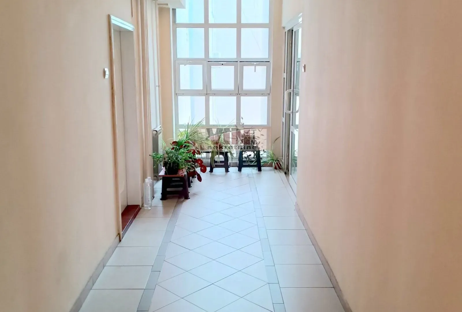 Rent, four bedroom apartment, 106m², Centar Sve Podlokacije, Beograd