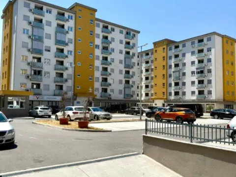 Izdavanje, dvosoban stan, 64m², Pobrežje, Podgorica - image 11