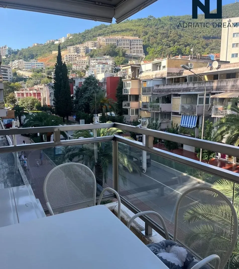 Prodaja, jednosoban stan, 47m², Centar, Budva