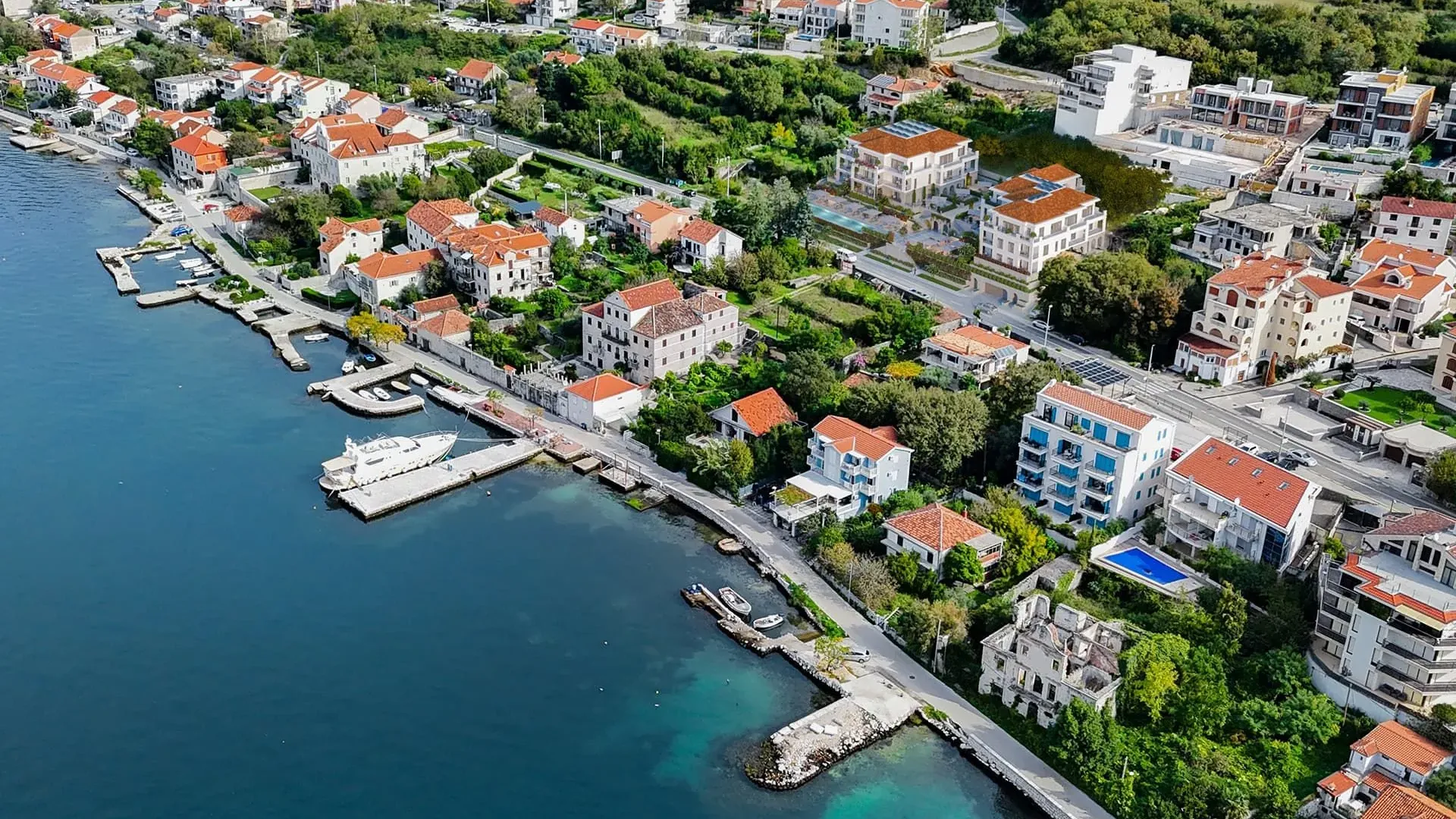 Prodaja, jednosoban stan, 53m², Dobrota, Kotor