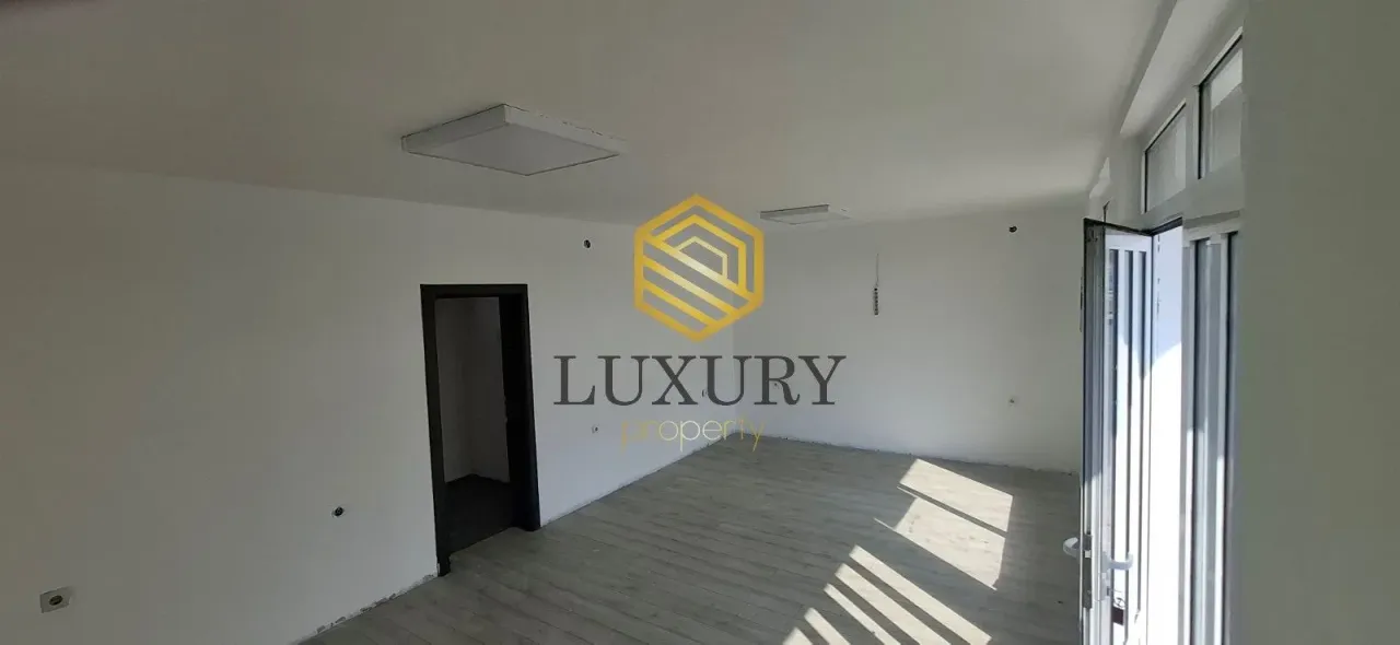 Rent, office space, 45m², Donja Gorica, Podgorica