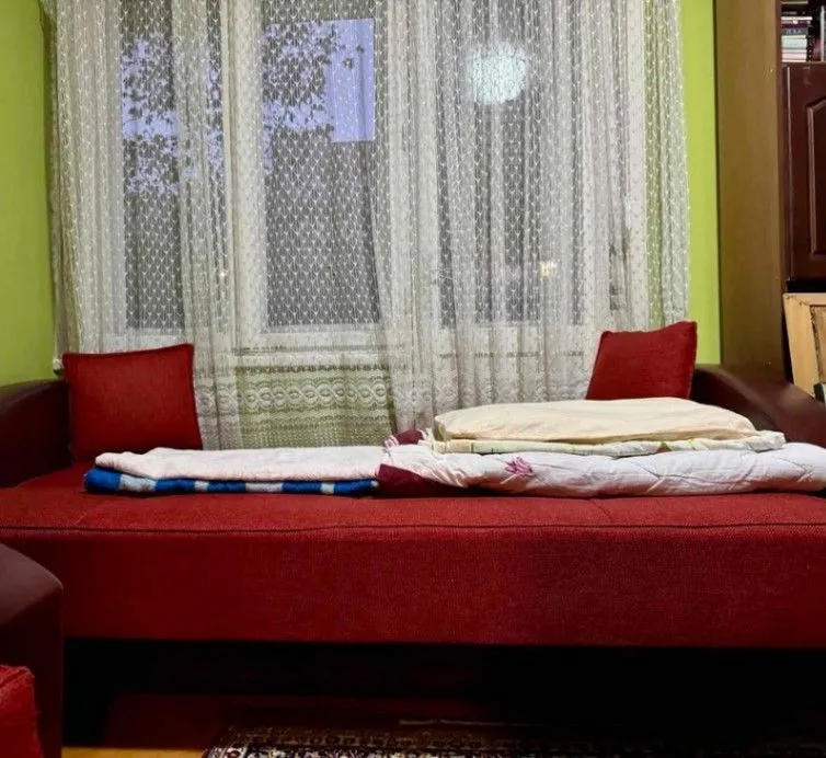 Izdavanje, dvosoban stan, 65m², Gintaš, Podgorica