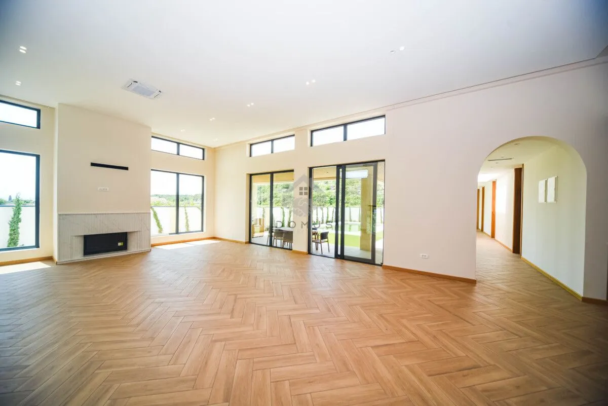 Izdavanje, kuća, 350m², Tuzi, Podgorica