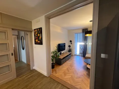 Izdavanje, dvosoban stan, 60m², Centar, Bar - image 6