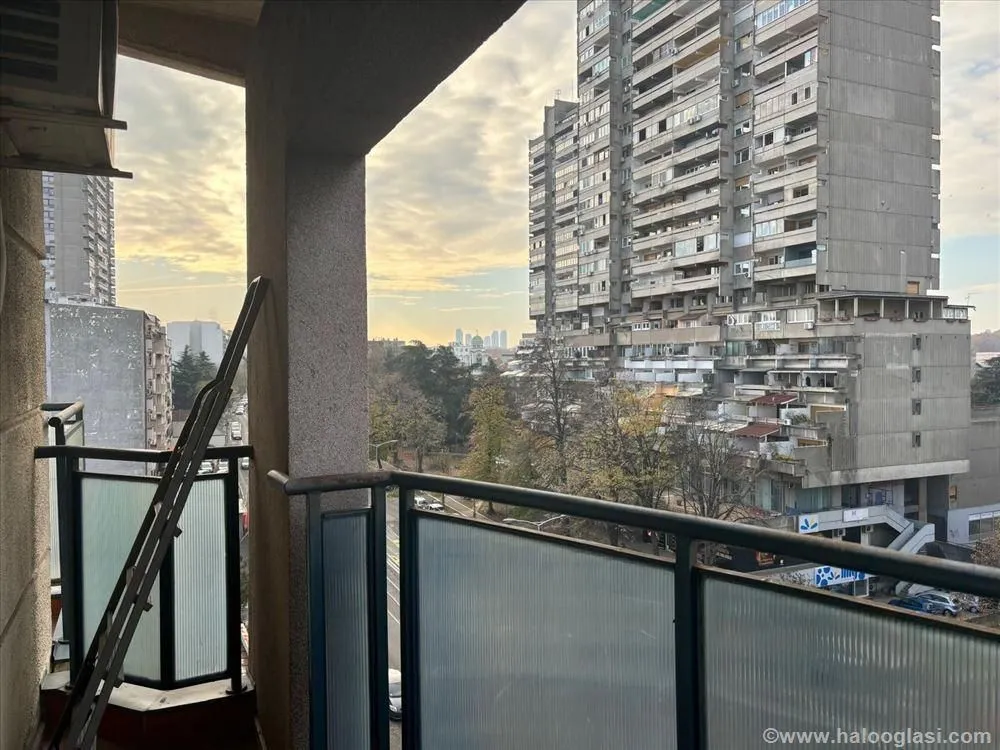 Rent, three bedroom apartment, 94m², Autokomanda, Voždovac Sve Podlokacije