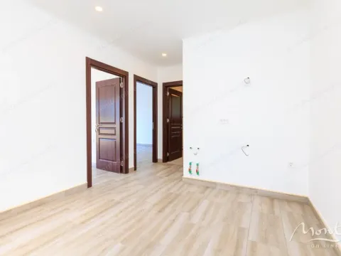 Prodaja, kuća, 134m², Bar, Crna Gora - image 18