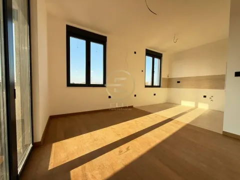 Prodaja, stan, 142m², Bulevar patrijarha Pavla, Novi Sad Sve Podlokacije - image 12