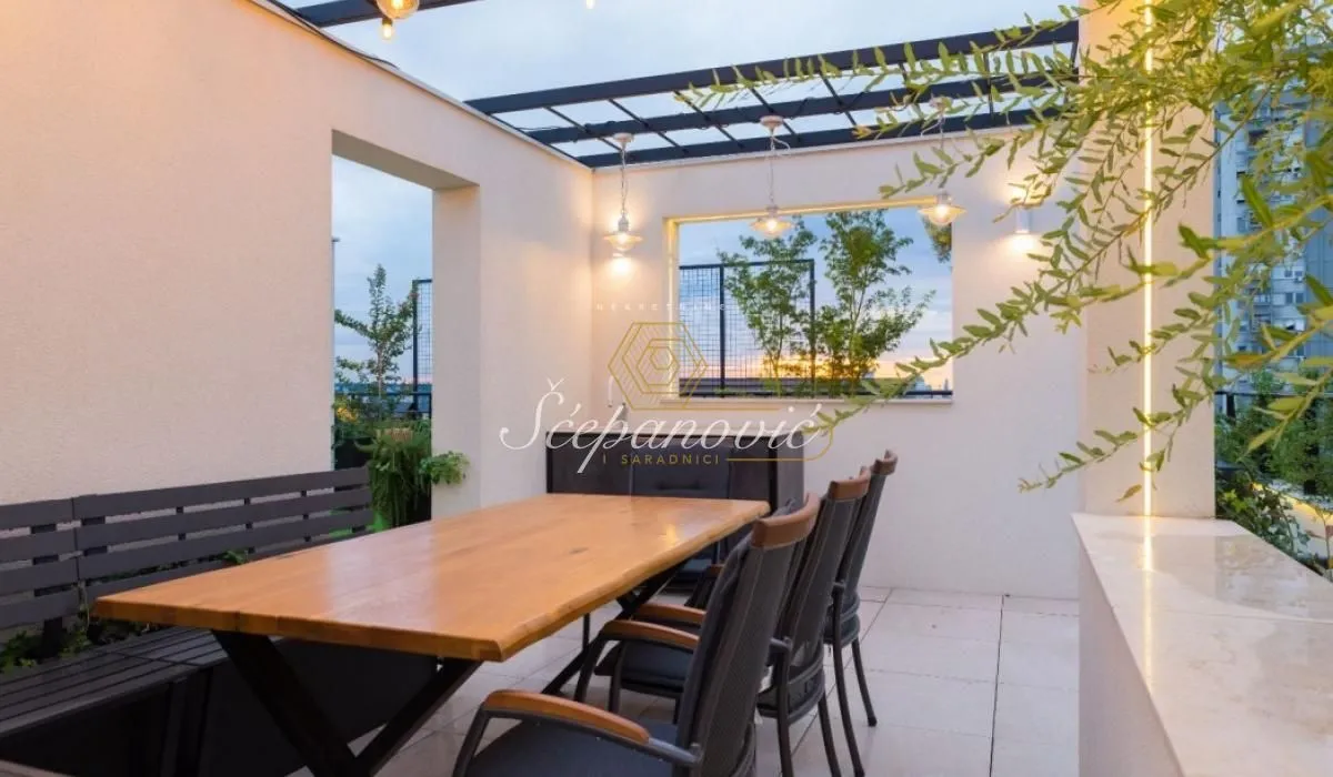 Sale, apartment, 159m², Crveni Krst, Beograd