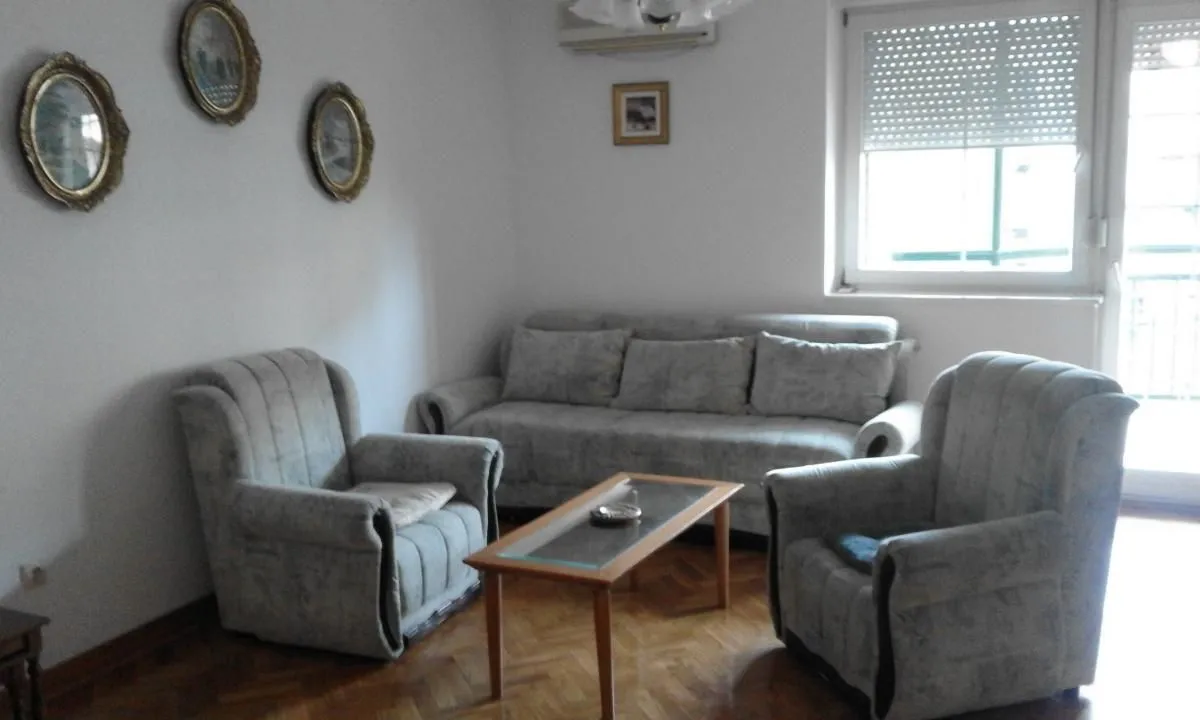 Prodaja, trosoban stan, 103m², Centar, Novi Sad