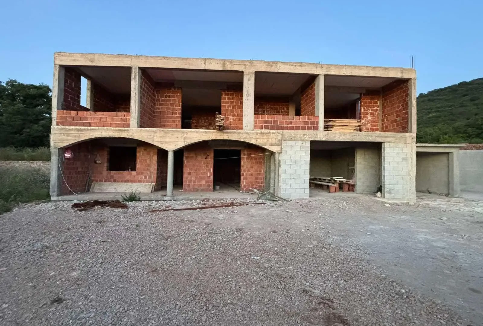 Sale, house, 440m², Bar, Crna Gora