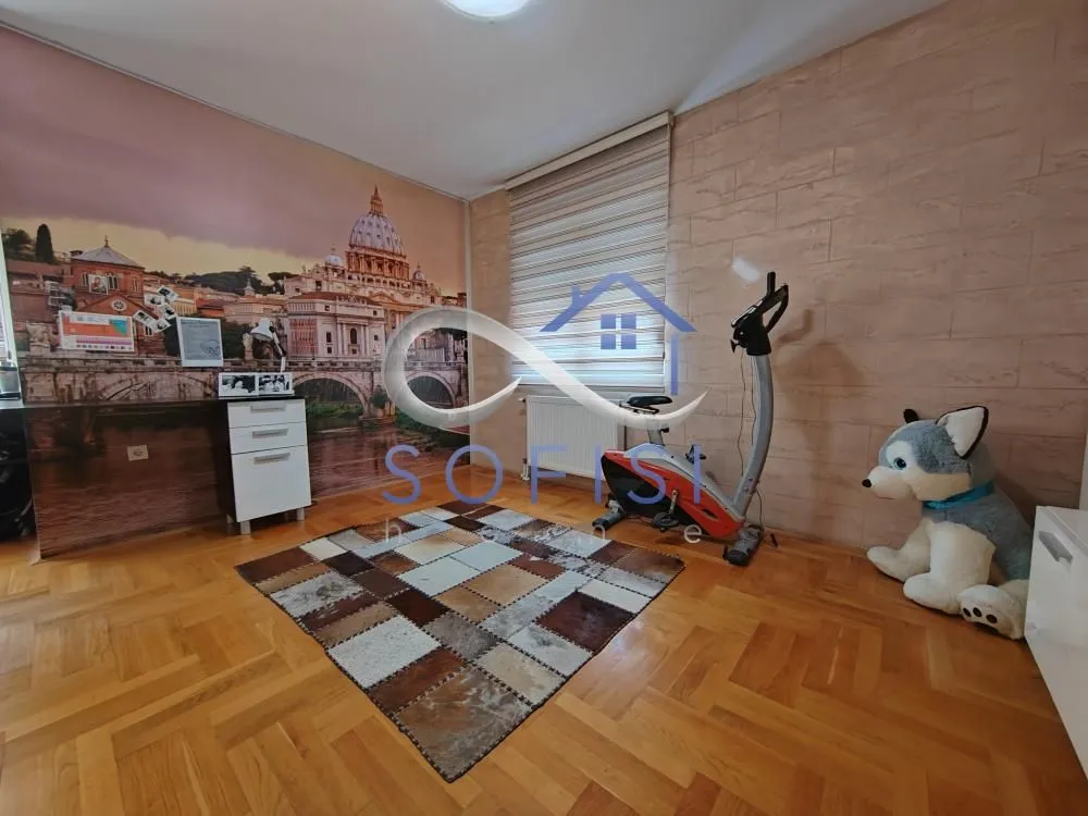 Prodaja, četvorosoban stan, 95m², Grbavica, Novi Sad Sve Podlokacije