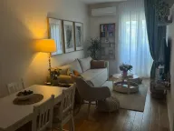 Izdavanje, jednosoban stan, 40m², Central Point, Podgorica - image 1