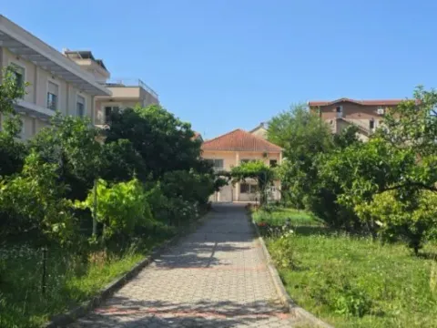 Prodaja, plac, 1893m², Kalimanj, Tivat