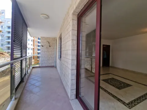 Prodaja, jednosoban stan, 72m², Bečići, Budva - image 9