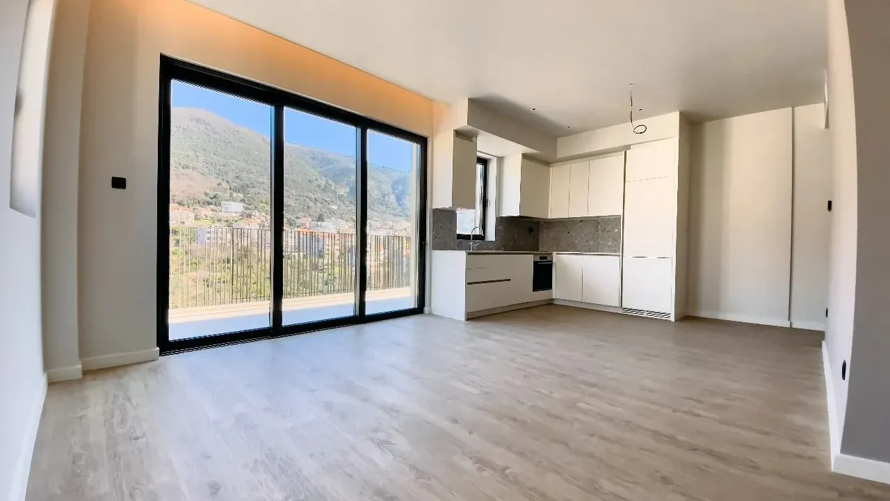 Sale, two bedroom apartment, 102m², Tivat, Crna Gora