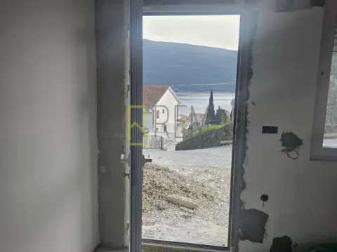 Prodaja, dvosoban stan, 60m², Kumbor, Herceg Novi - image 3