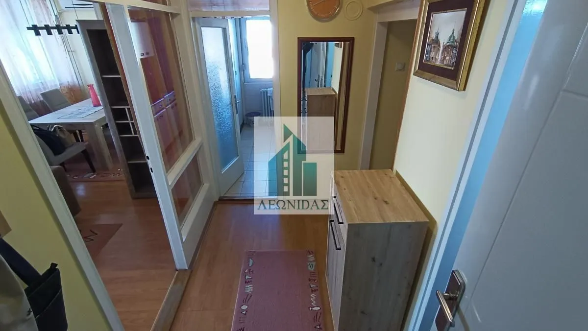 Izdavanje, trosoban stan, 64m², Medijana, Niš