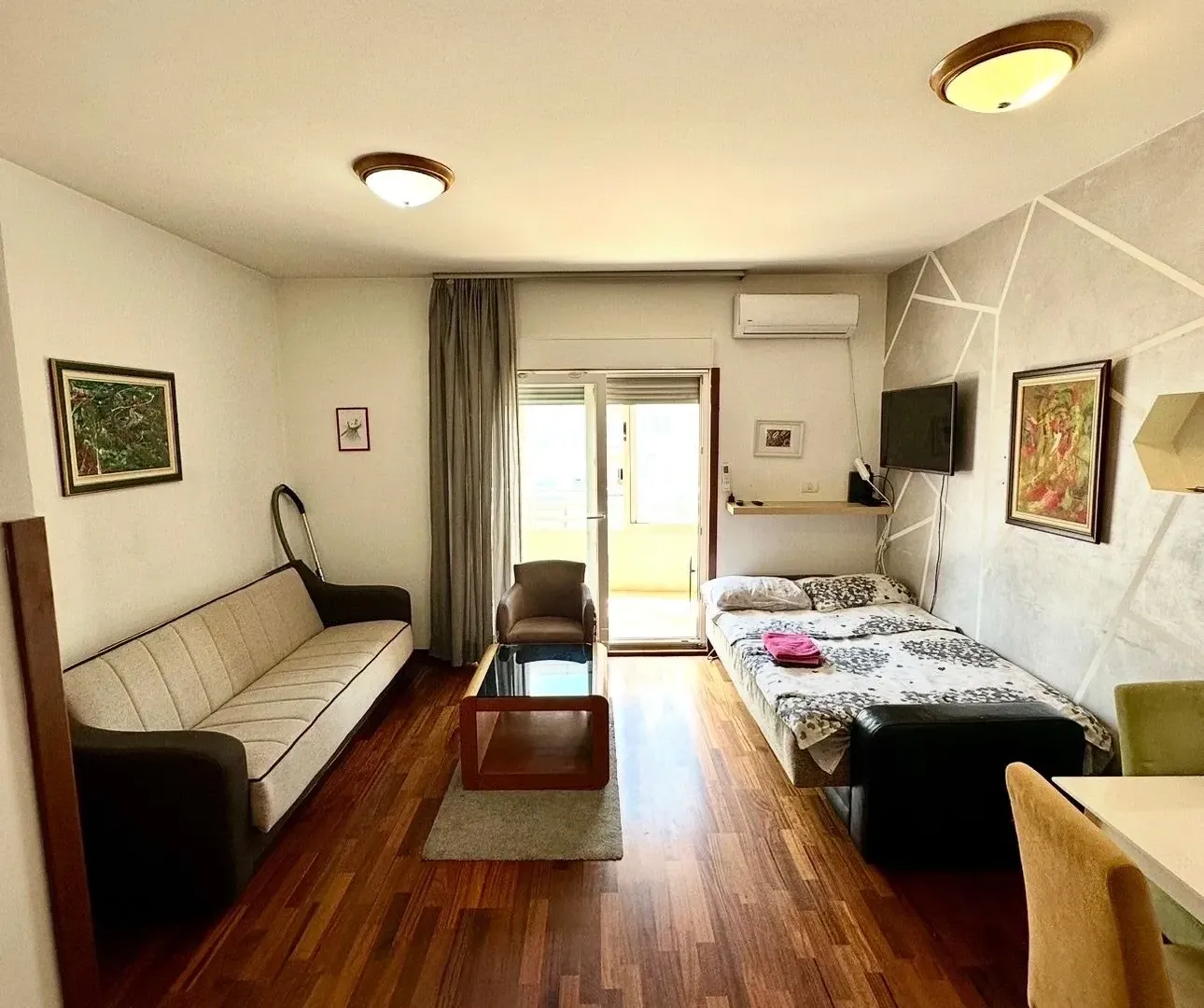 Daily-rent, one bedroom apartment, 30m², City Kvart, Podgorica