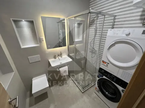 Izdavanje, dvosoban stan, 80m², Gintaš, Podgorica - image 10