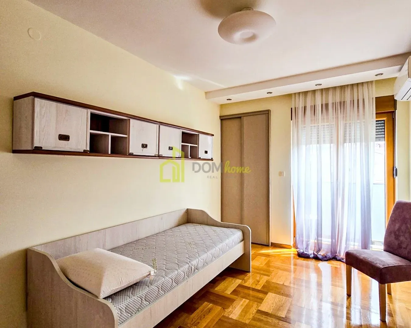 Izdavanje, trosoban stan, 95m², Momišići, Podgorica