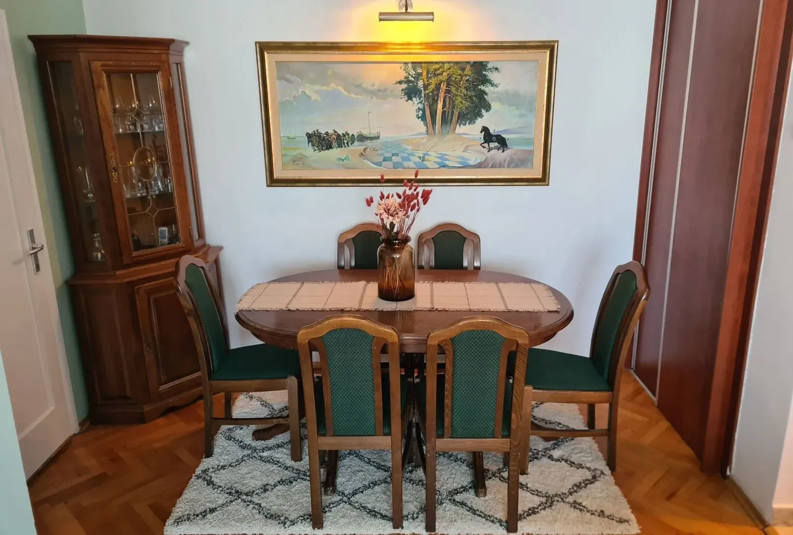 Izdavanje, dvosoban stan, 65m², Stara Varoš, Podgorica