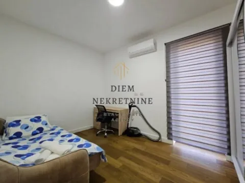 Izdavanje, dvosoban stan, 80m², Soho City, Bar - image 4