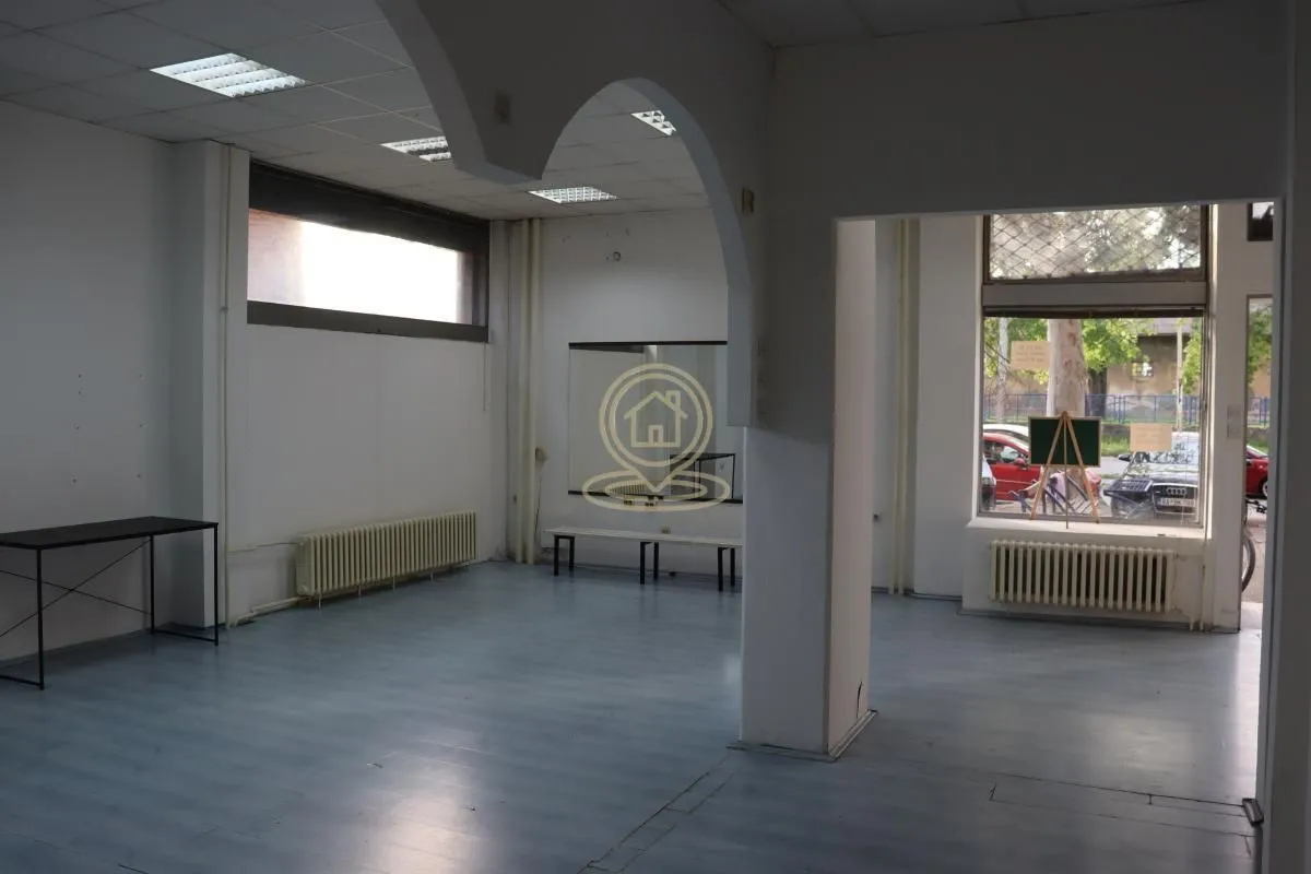 Rent, office space, 93m², Centar, Kragujevac