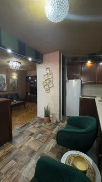 Izdavanje, trosoban stan, 81m², Pejton, Podgorica - image 5