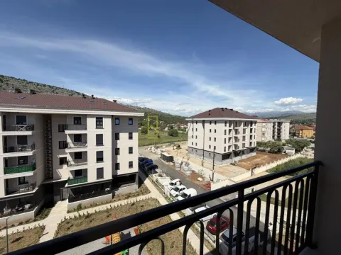 Rent, one bedroom apartment, 45m², Tološi, Podgorica - image 3