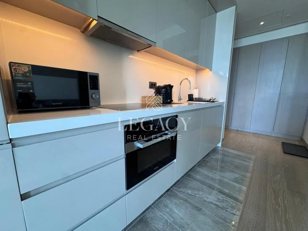 Izdavanje, dvosoban stan, 60m², Savski Venac, Beograd